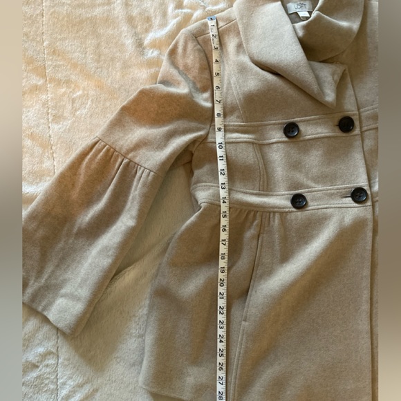 Ann Taylor Loft Beige Crowl Neck Winter Jacket with Buttons - Picture 9 of 11